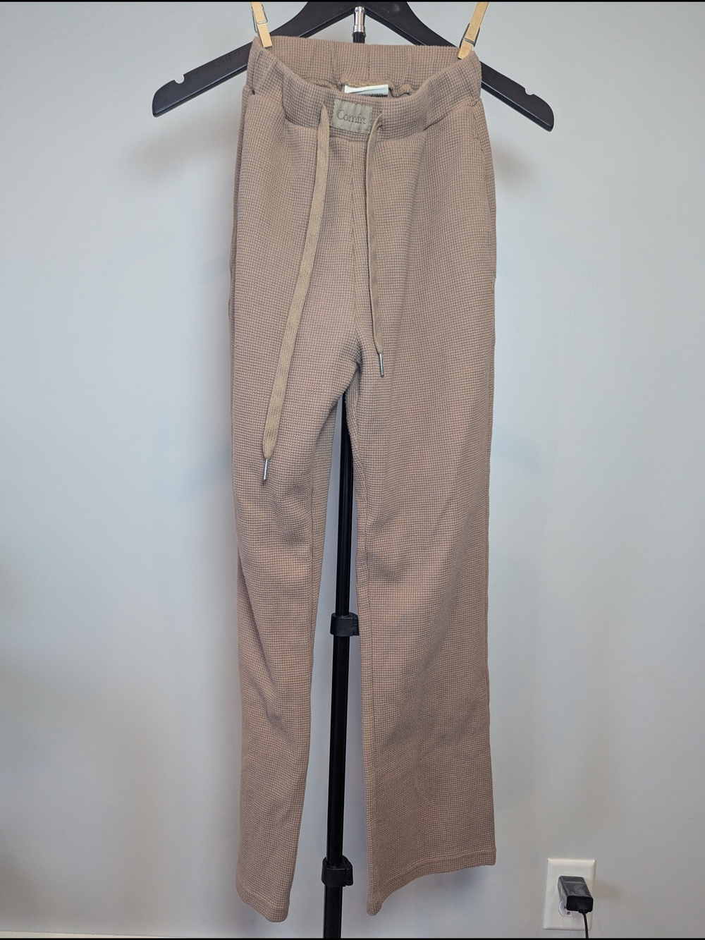 Comfrt Women's Size XXS Cozy Neutral Waffle-Knit Drawstring Pants - Taupe